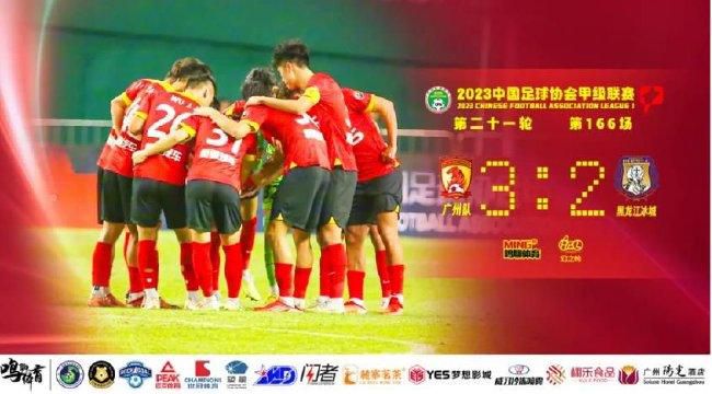 马忠良直接推门下车，盯着叶辰的后脑勺，冷声骂道：让我看看是哪个不长眼的，敢得罪我马忠良的兄弟。